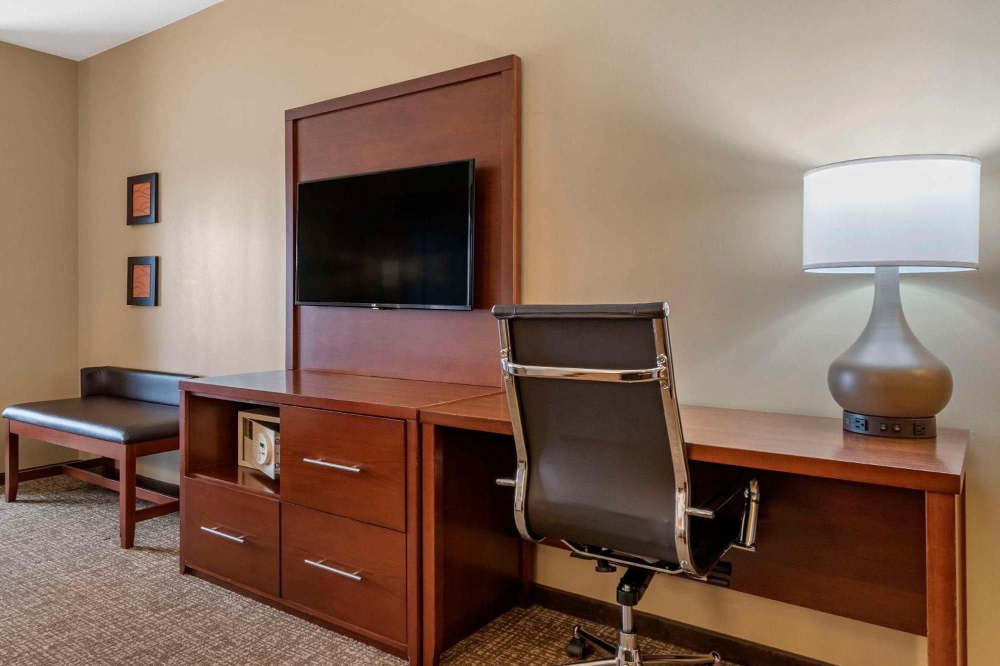 Comfort Suites Manheim - Lancaster Екстериор снимка